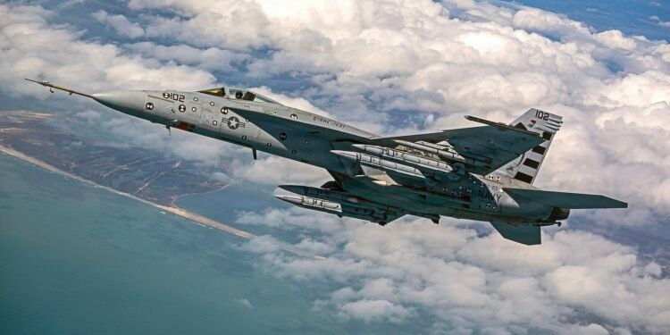 F/A-18E Super Hornet carrying four AIM-424 rounds during a test flight in April 2026.