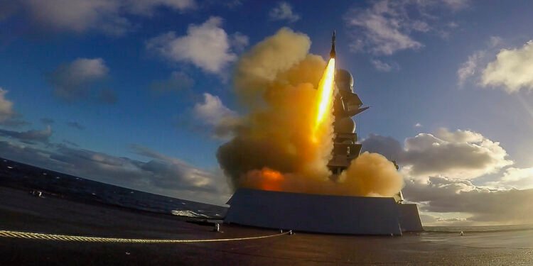 the Forbin fired an ASTER 30 missile with a combat load on a supersonic target. The Air Defence Frigate (FDA) Forbin is taking part in the combined air and missile defence exercise