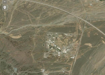 Satellite imagery showing hardened tunnel entrances at Iran's Pickaxe Mountain nuclear facility near Natanz.