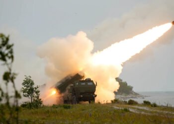 M142 High Mobility Artillery Rocket System (HIMARS) fires a training rocket during a live-fire exercise in Undva, Estonia, July 11, 2025. The exercise included dry-firing, equipment staging, communication systems checks, and concluded with live-fire qualifications.